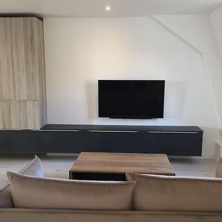 Rodez - Superbe Appartement Neuf Avec Vue Ngoại thất bức ảnh