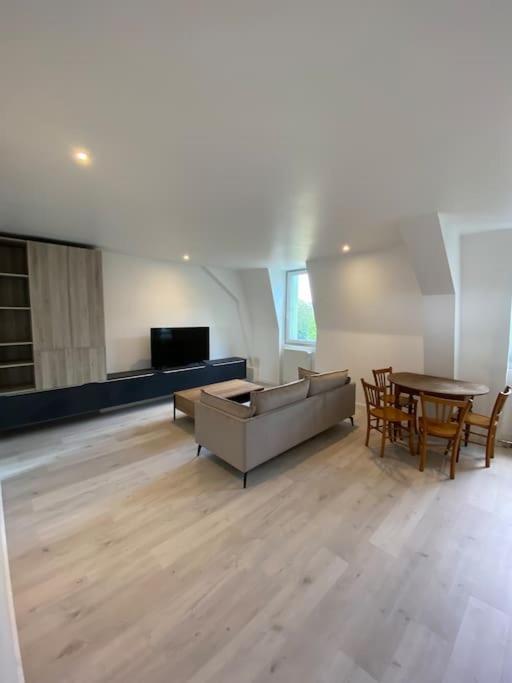 Rodez - Superbe Appartement Neuf Avec Vue Ngoại thất bức ảnh